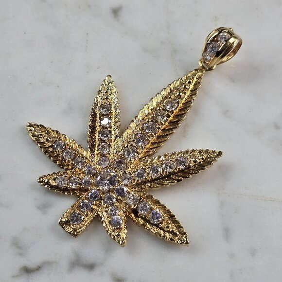 Vintage Estate 14K Yellow Gold CZ Marijuana Pot Leaf Pendant 15.5g E6816
